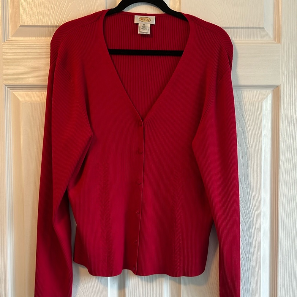 Gorgeous Women’s Talbots SILK red sweater with detail